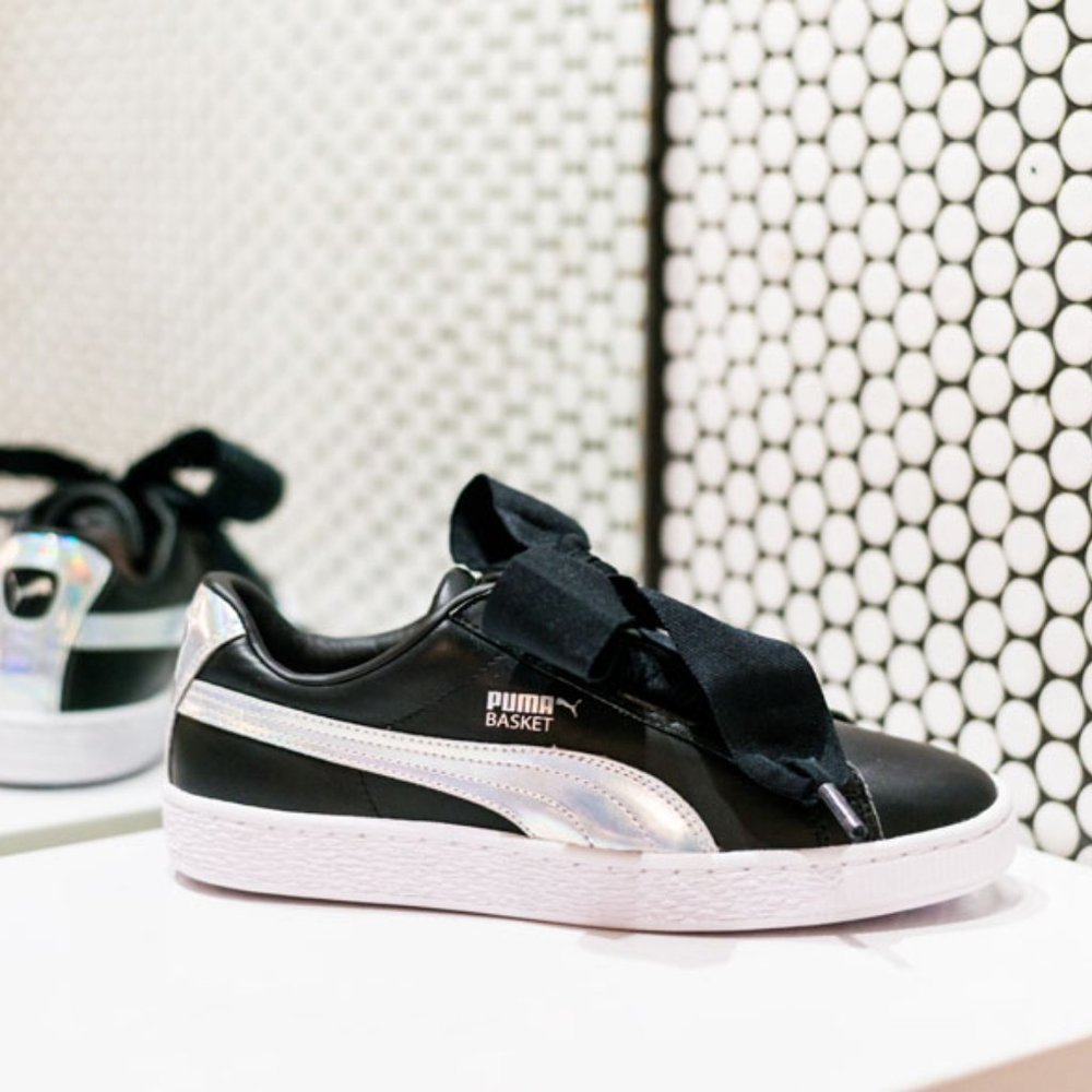 BASKET HEART HOLOGRAPHIC SNEAKERS